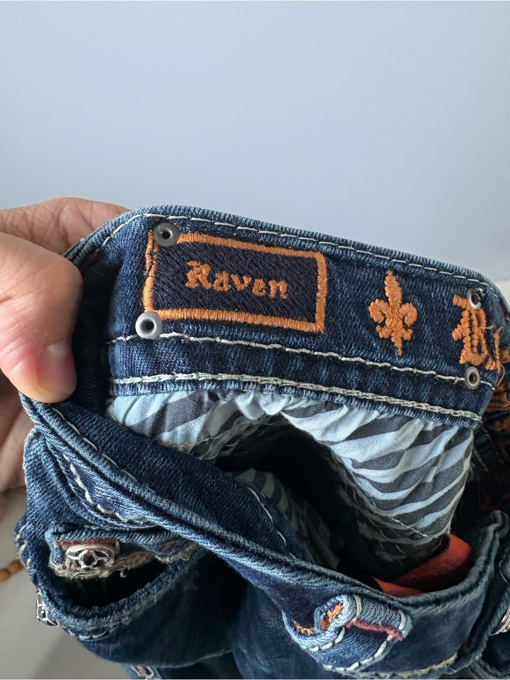 Rock Revival Women's "Raven" low rise Skinny Jeans size 25 - Picture 6 of 9